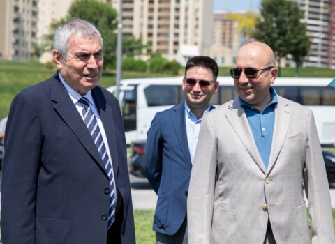 Uğur Erdener Bakıda kamandan oxatanlarla görüşüb – FOTOLAR