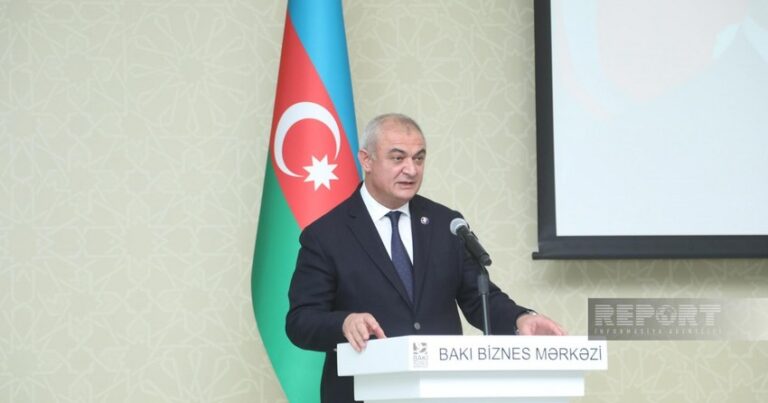 “Dənizkənarı Bulvar İdarəsi”nin sabiq sədrinin məhkəməsi başlayıb