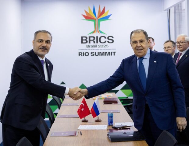 Hakan Fidan Sergey Lavrovla Braziliyada görüşdü
