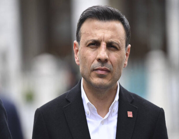 CHP-nin İstanbul üzrə sədri Özgür Çelik haqqında həbs qərarı verilib