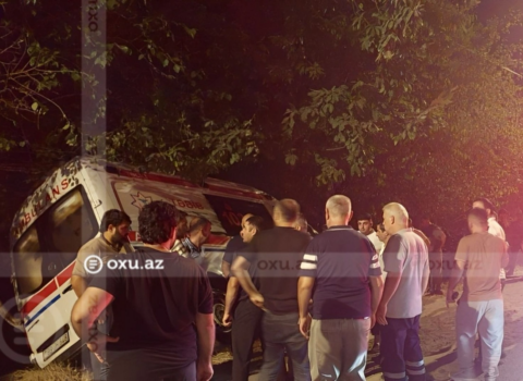 Lənkəranda təcili tibbi yardım avtomobili qəzaya uğrayıb