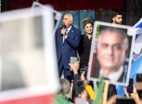 Rza Pəhləvi Münhendə müxalifləri topladı: Avropada İrana qarşı NƏ HAZIRLANIR?