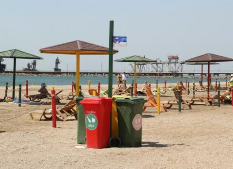 Çimərliklərdə dəniz suyunun temperaturu açıqlandı