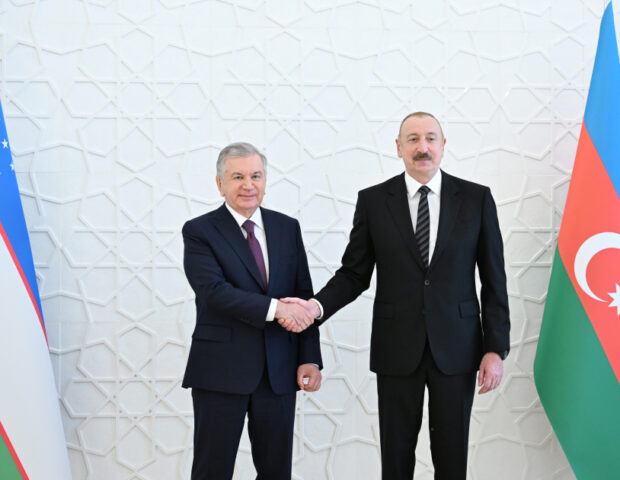 Prezidentlər mətbuata bəyanatlarla çıxış edirlər