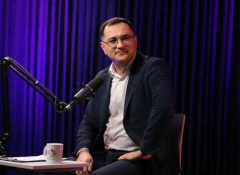 Baş redaktor vəzifəsindən ayrıldı