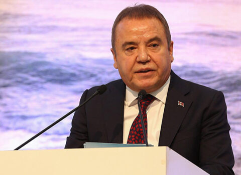 Antalya bələdiyyəsinin sədri həbs olundu