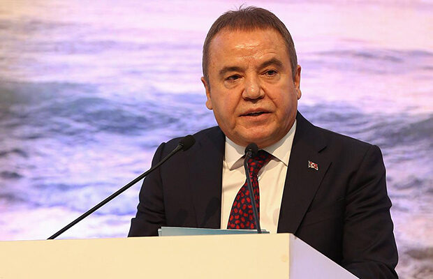 Antalya bələdiyyəsinin sədri həbs olundu