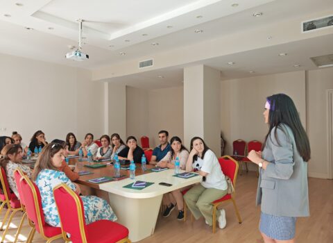 Məcburi köçkünlər psixososial dəstəkdən faydalanıblar – FOTOLAR