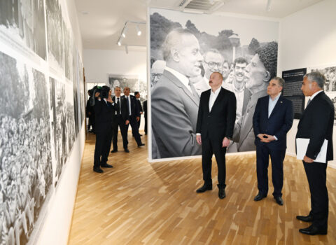 Liderlər “Heydər Əliyev və Qarabağ” sərgisi ilə tanış oldular – FOTOLAR