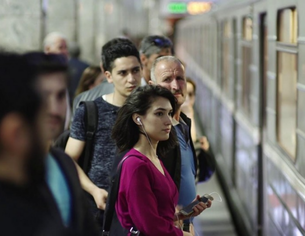 Metroda suşi qonalığı: Rəhbərlik buna necə yol verib? – VİDEO