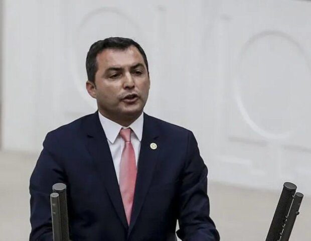 Daha bir CHP-çi rüşvətə görə SAXLANILDI