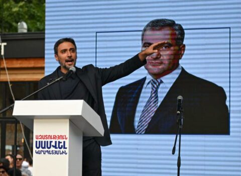 Karapetyan həbsxanadan Paşinyana qarşı ÇAĞIRIŞ ETDİ: “Yeni güc ətrafında birləşmək vaxtıdır”