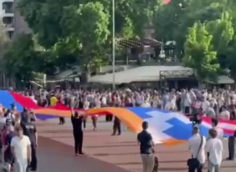 Ermənistanda “etimad tədbirləri”ndən üç gün sonra separatçı mitinq – Rəsmi İrəvanın ikili oyunu?