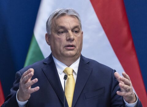 Orban: Ukraynanın Aİ-yə qəbulu Avropada müharibəyə səbəb ola bilər