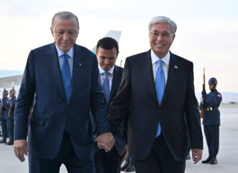 Tokayev rəsmi səfərlə Türkiyədə – Ərdoğan şəxsən qarşıladı