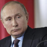 Putin əcnəbilərlə bağlı qərarı dəyişdi