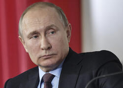 Putin əcnəbilərlə bağlı qərarı dəyişdi