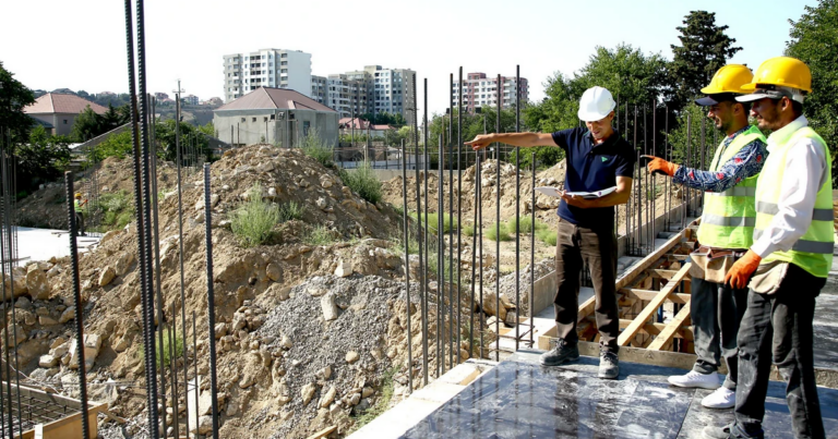 Azərbaycanda qəzalı vəziyyətə düşmüş bu evlər yenidən tikiləcək