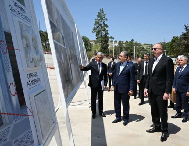Prezident və Berdiməhəmmədov Yeni Şuşa məscidində – FOTOLAR