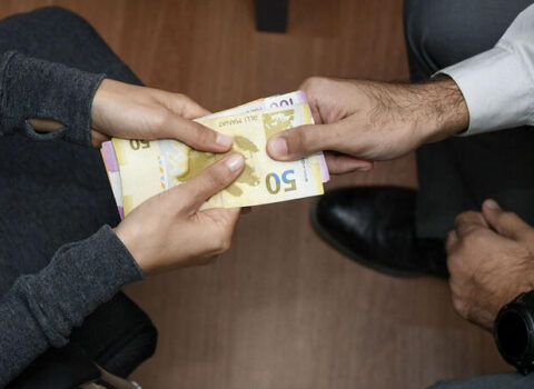 Ev almaq istəyirdilər – 35 minlərindən oldular – FOTO