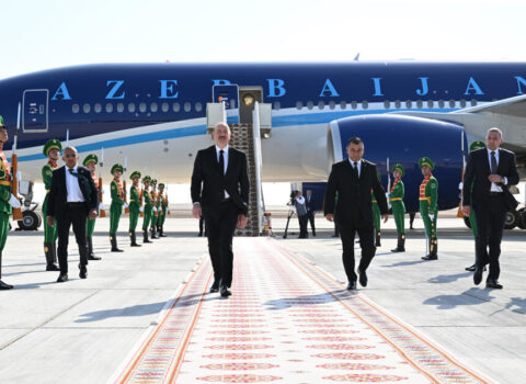 Prezident İlham Əliyev Türkmənistanda işgüzar səfərdədir