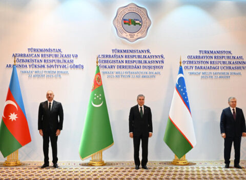 Türkmənistan, Azərbaycan və Özbəkistan arasında yüksəksəviyyəli görüş başlayıb