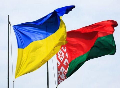Belarus Ukrayna ilə sərhəddə xüsusi təyinatlıları yığır – Nə baş verir?  