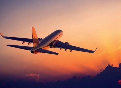 6 aeroportda uçuşlar dayandırıldı