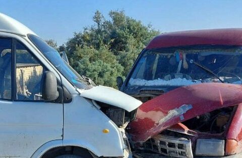 Göygöldə iki mikroavtobus toqquşdu