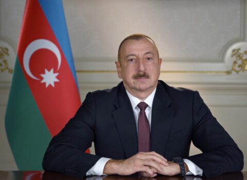İlham Əliyev Dövlət Sərhəd Xidmətinin hərbi qulluqçularını təltif etdi