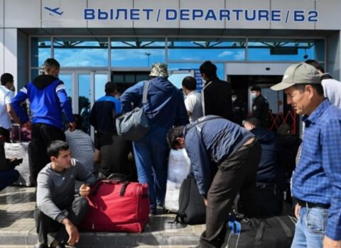 Özbəkistan Rusiyadan vətəndaşlarını geri qaytarır