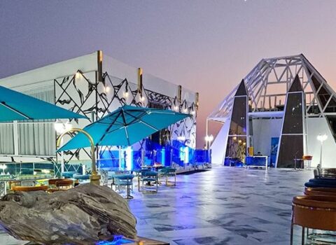 Məşhur restoranda parkinq biabırçılığı: Müştəridən 40 manat ödəniş alınıb – FOTO
