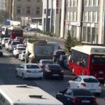 Bakının bir sıra yollarında nəqliyyat vasitələrinin hərəkəti çətinləşdi