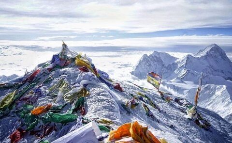 İranlı alpinistlər Qırğızıstanda itkin düşdülər