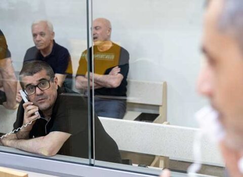“Qardaşım elə gündə idi ki, paltarından tanıdım”