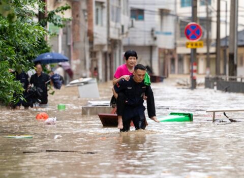 Daşqınlar nəticəsində ölən turistlərin sayı 12 nəfərə çatdı