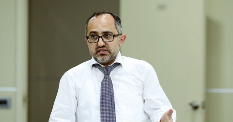 “Müğənnilərimiz heç bir dövləti maraq kəsb etmir ki, onları Rusiyada kimsə saxlasın…” – Əkrəm Həsənov