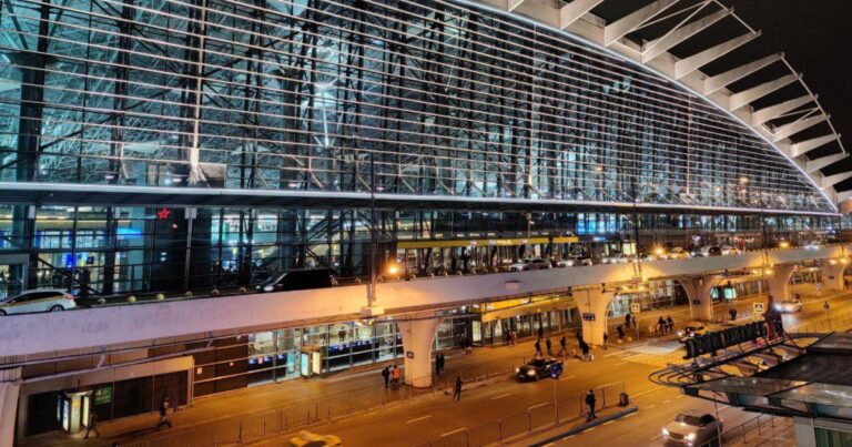 Ukrayna dronları Rusiyada hava limanlarını iflic etdi