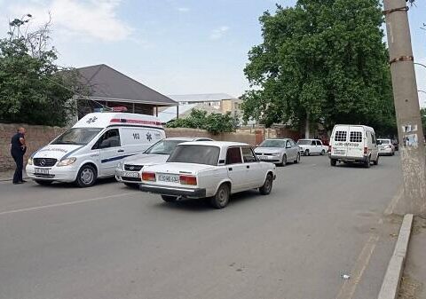 Təcili yardım maşını qəzaya uğradı: ölən var