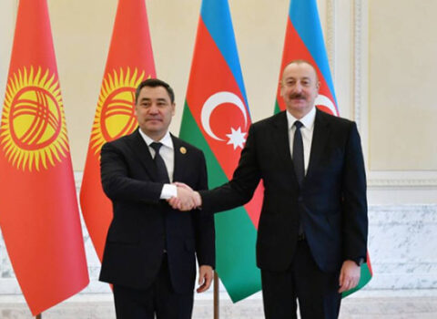 İlham Əliyev həmkarını təbrik etdi