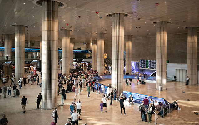 İsrailin hava limanına ballistik raket atdılar