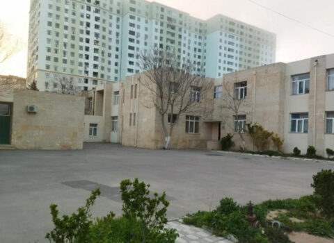 Bakıda bağçada bədbəxt hadisə – Xəsarət alan var