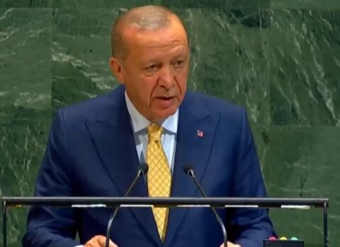 Fələstindən danışan Ərdoğanın mikrofonunu söndürdülər – VİDEO
