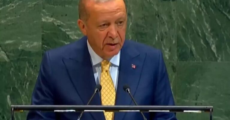 Fələstindən danışan Ərdoğanın mikrofonunu söndürdülər – VİDEO