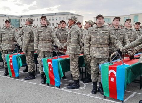 “Gənc əsgərlərlə görüşə gəlməyin” – Müdafiə Nazirliyi xəbərdarlıq etdi