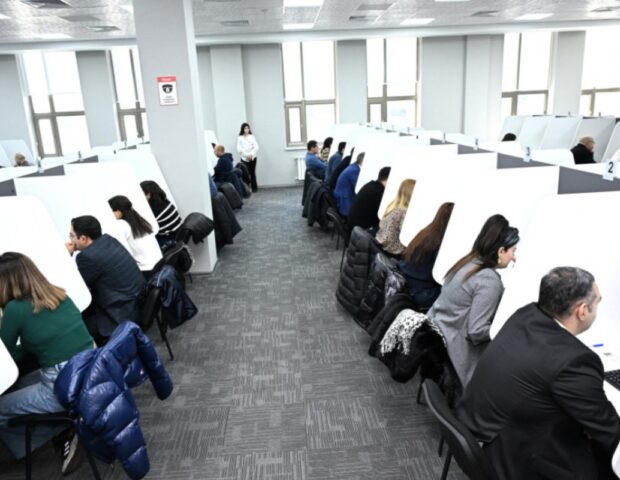 Hakimliyə namizədlər üçün test imtahanı keçirildi