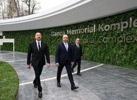 Prezident Gəncə Memorial Kompleksinin açılışını edib
