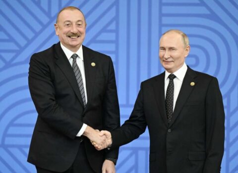 Putin Azərbaycanla bağlı suala niyə geniş cavab vermədi?
