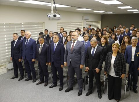 Dövlət Şəhərsalma və Arxitektura Komitəsində Anım Günü qeyd olundu – FOTOLAR