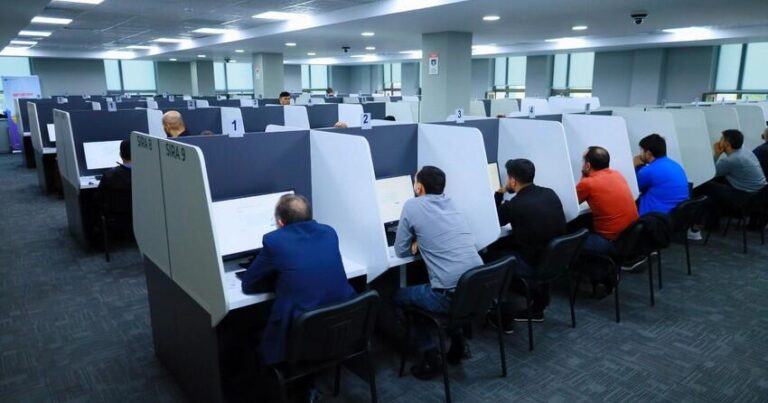 Taksi sürücüləri üçün test imtahanı keçirildi